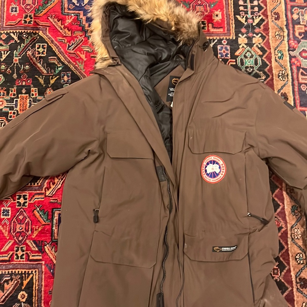 Brown XXL Canada Goose jacket